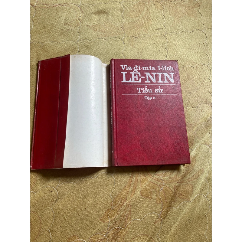 TIỂU SỬ VLADIMIA ILICH LÊNIN 475756