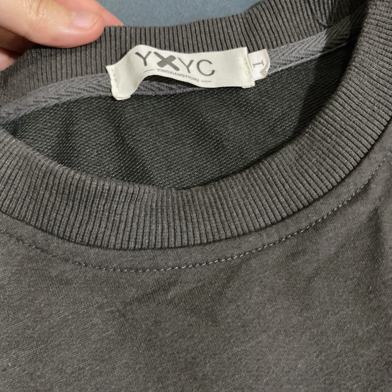 Sweater croptop xám đậm 447634