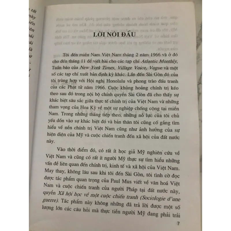 Lửa Trong Lòng Hồ - Frances FitzGerald 998478