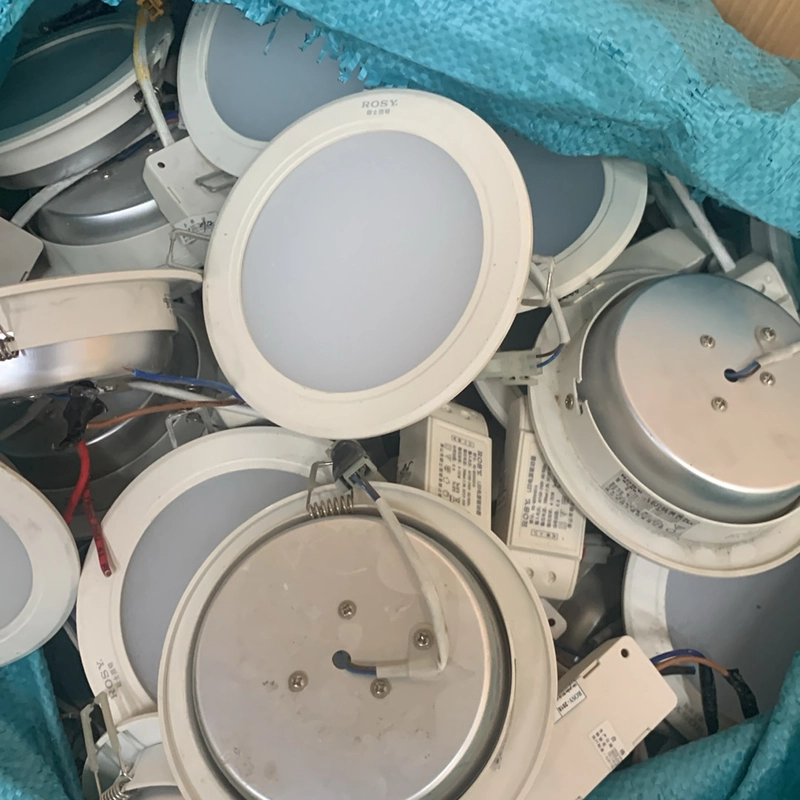 Thanh lý đèn Downlight 7w văn phòng 504094