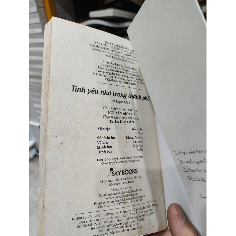 Tình Yêu Nhỏ Trong Thành Phố Lớn - Lê Ngọc Minh 1022124