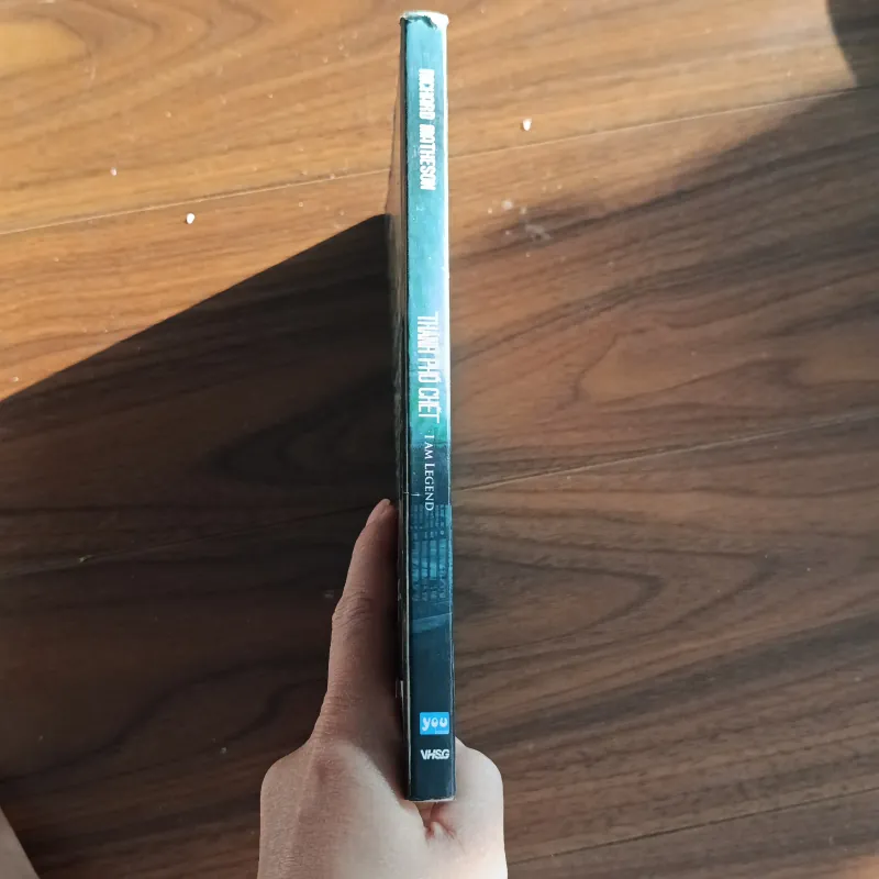 Thành phố chết (I am legend) 760344