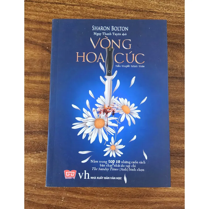 Tiểu thuyết VÒNG HOA CÚC - Tác giả: Sharon Bolton 719271