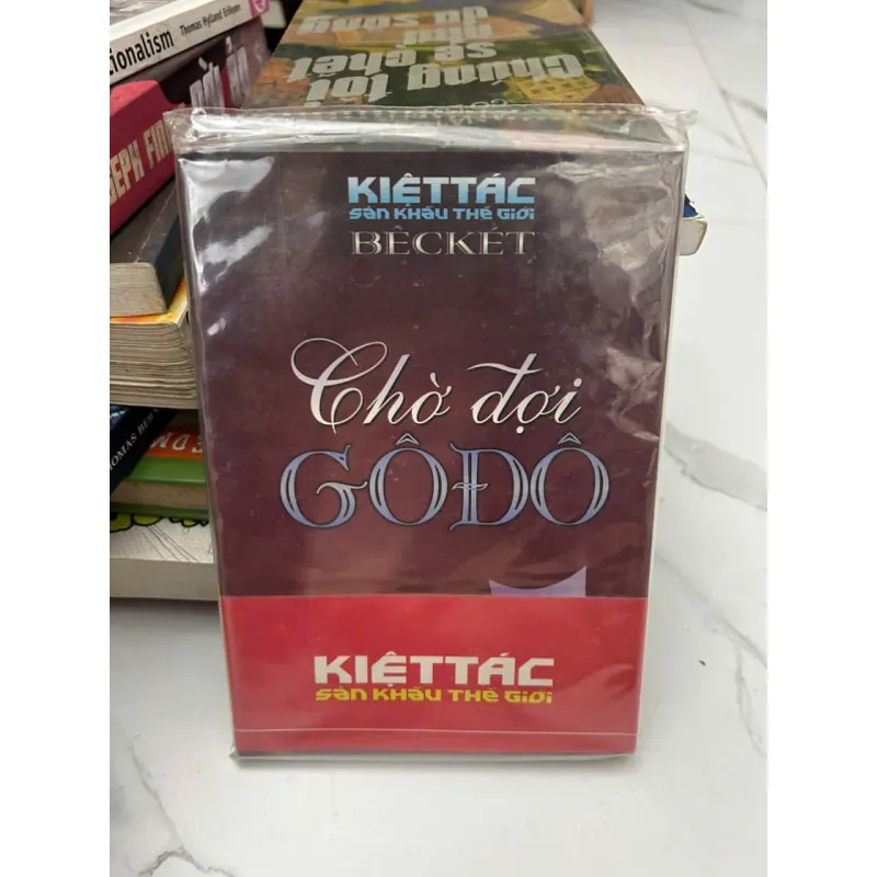Chờ đợi Gôđô (En attendant Godot) – Samuel Beckett 610971