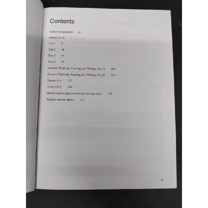 Cambridge English IELTS examination papers with answers 3 mới 80% bẩn bìa, tróc gáy, ố nhẹ, có chữ ký trang đầu, có chữ viết, kèm CD HCM1209 Cambridge Esol HỌC NGOẠI NGỮ 274074