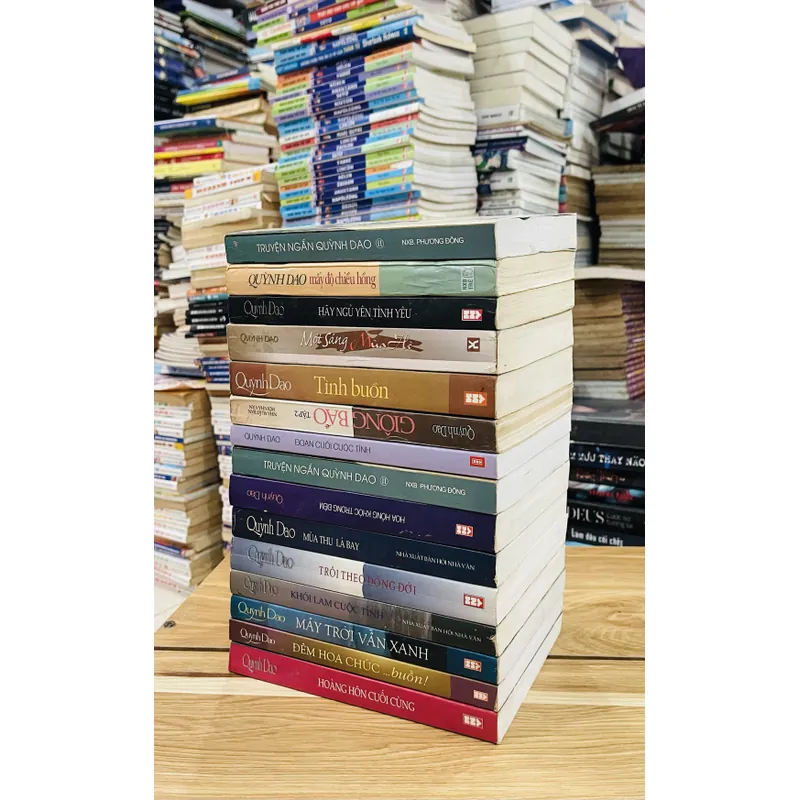 Lô 15 cuốn tác giả Quỳnh Dao 707389