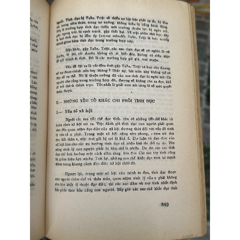 Tử vi tổng hợp - Nguyễn Phát Lộc (Sách in kéo lụa) 364109