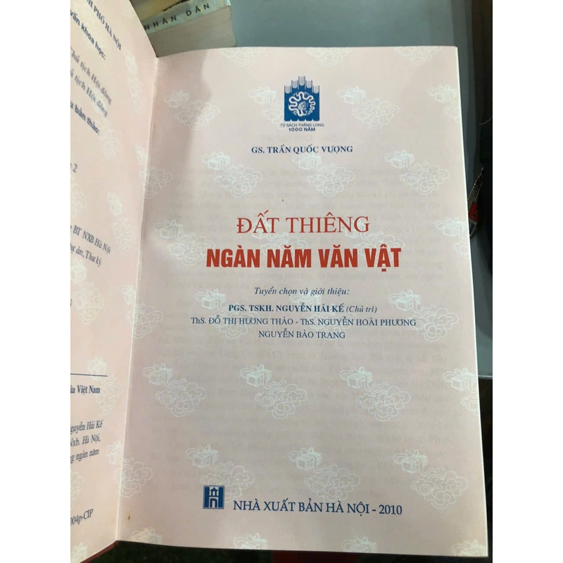 ĐẤT THIÊNG NGÀN NĂM VĂN VẬT - Trần Quốc Vượng 453289
