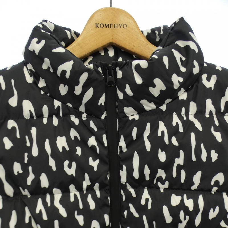 【Mã giảm giá】TOLNERA Áo gile lông vũ 636299