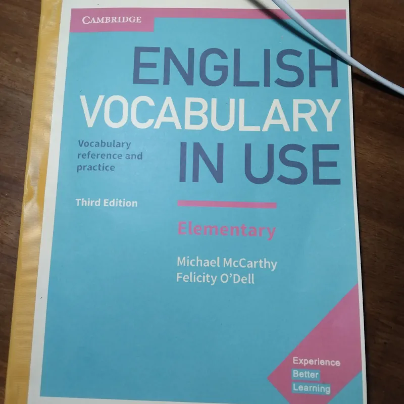 Cambridge English vocabulary in use  928103