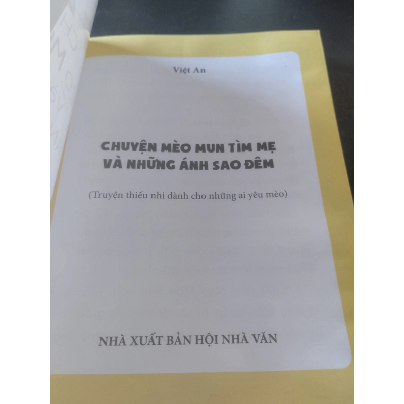Chuyện Mèo Mun tìm mẹ và những ánh sao đêm 475020