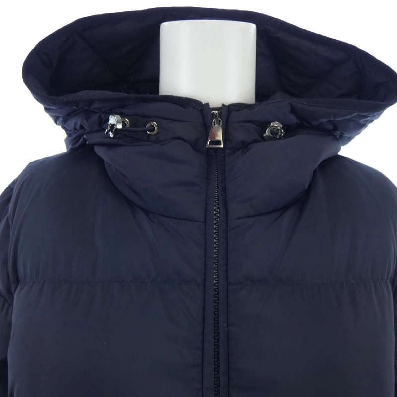 Áo khoác lông vũ MONCLER 639426