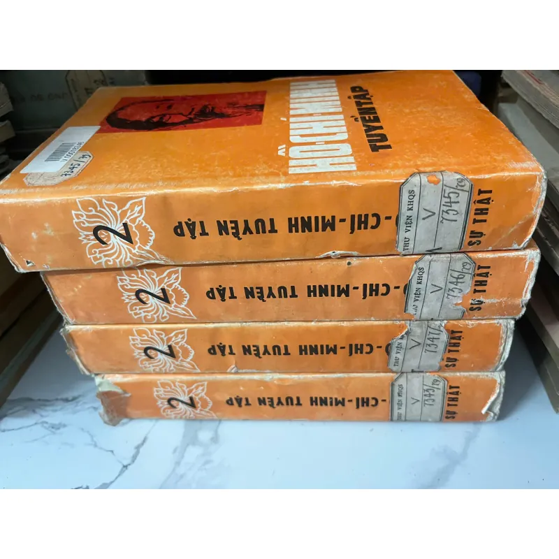 Hồ Chí Minh Tuyển tập - Hồ Chí Minh 926582