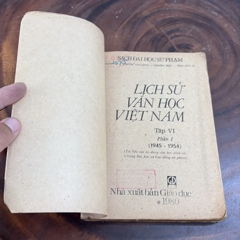 [Xem Kỹ Ảnh] - II Lịch Sử: Lịch Sử Văn Học Việt Nam - 1980 1008482