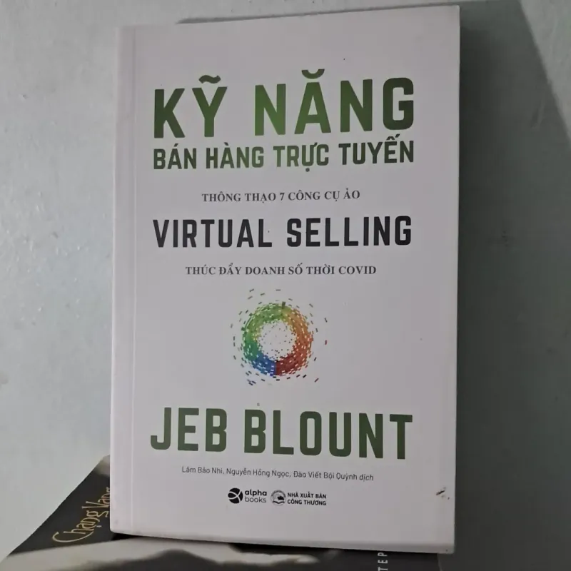 Kỹ năng bán hàng trực tuyến 1007012