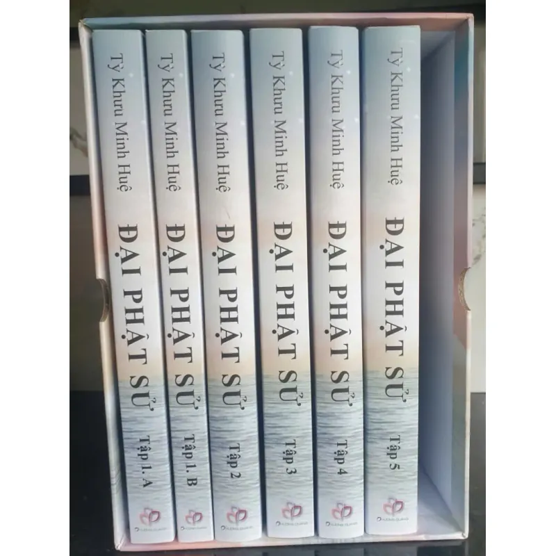 Đại Phật Sử - tập 1 đến 5 ( 6 cuốn - tặng hộp ) 974895