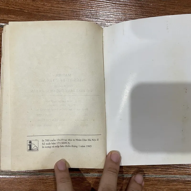 MAPHIA - Nhìn từ bên trong  (7) 597615