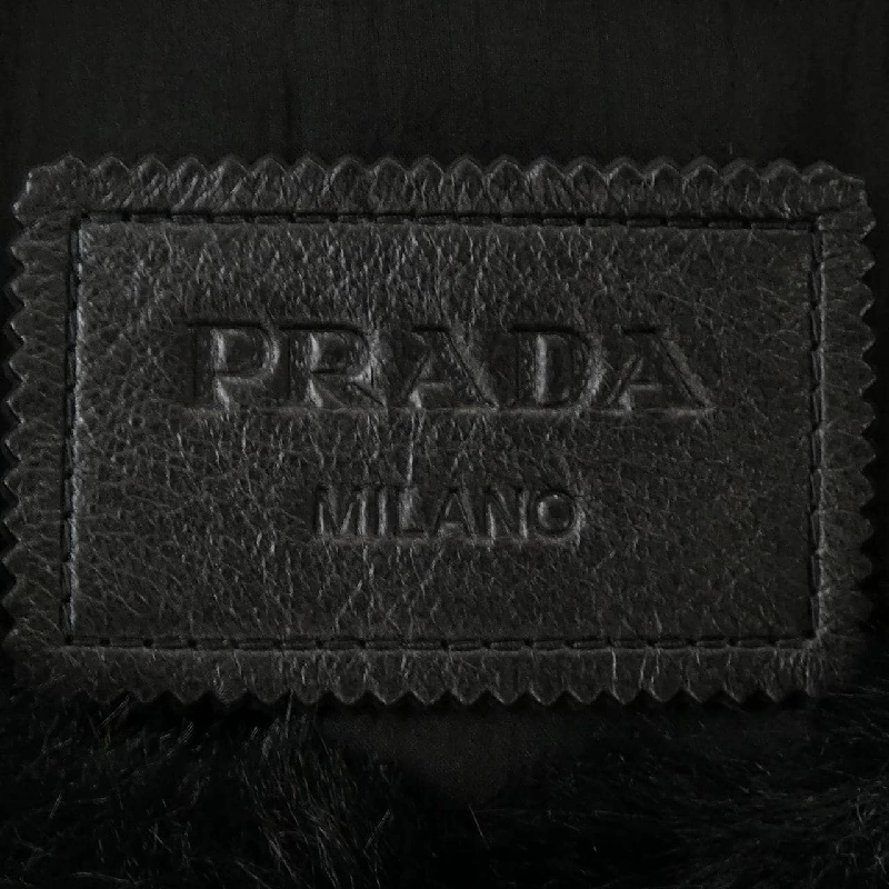 Áo khoác Prada Aspen Boxy Jacket với logo tam giác PZV008 S231 12DH - Hàng hiệu Authentic 819103