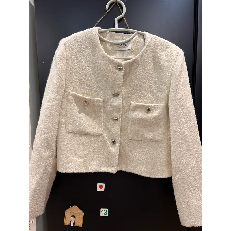 Áo dạ màu be 697146