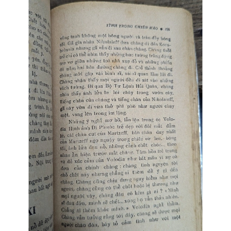 TÌNH TRONG CHIẾN HÀO - LÉON TOLSTOI ( BẢN DỊCH HOÀNG HẢI THUỶ ) 304387