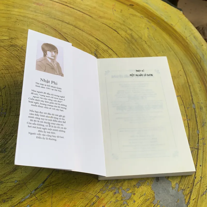 NHẬT KÍ MỘT NGƯỜI CÔ ĐƠN - NHẬT PHI 740339