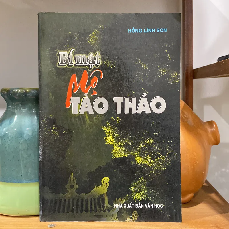 BÍ MẬT MỘ TÀO THÁO (XB 2003) 599886