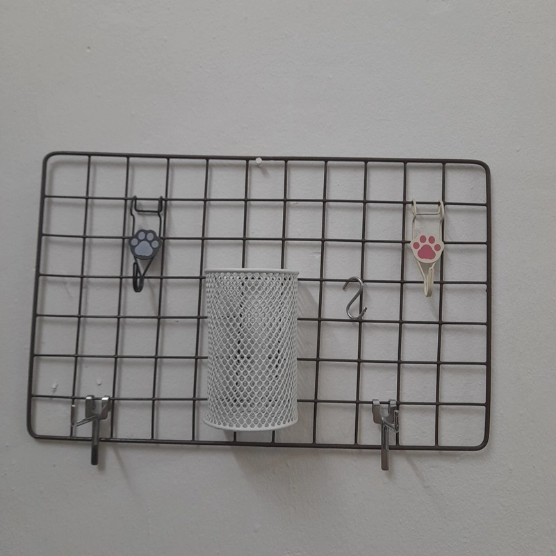 Bảng lưới kèm móc và hộp bút trang trí góc học tập 503240