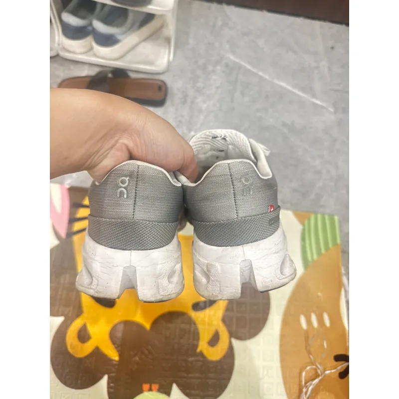 Giầy on running 973202