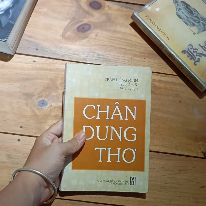 Chân dung thơ - Trần Đồng Mình sưu tầm và tuyển chọn 588876