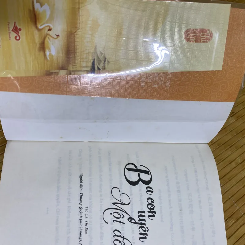 Ba con uyên ương một đôi lẻ 999212