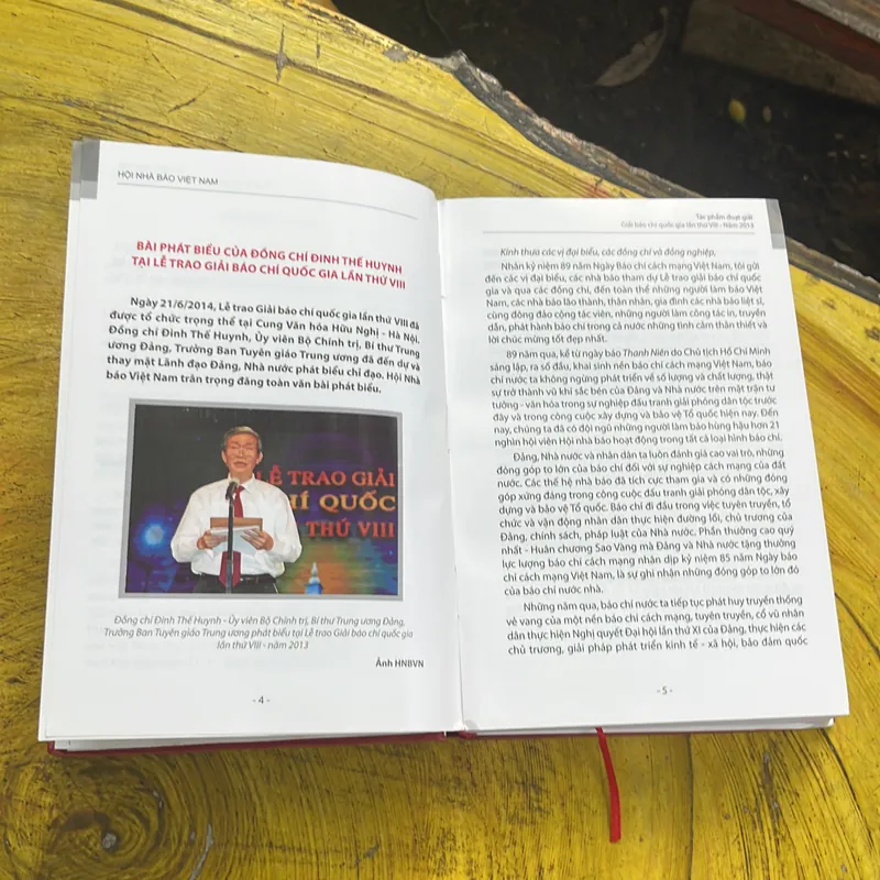 COMBO TÁC PHẨM ĐOẠT GIẢI GIẢI BÁO CHÍ QUỐC GIA LẦN THỨ VIII NĂM 2013 & TÁC PHẨM BCCL 2012 738061