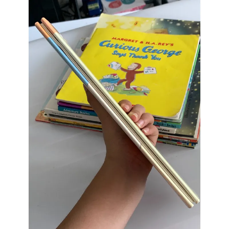 Dial Easy-to-Read: Stinky Riddles – Katy Hall & Lisa Eisenberg 561070