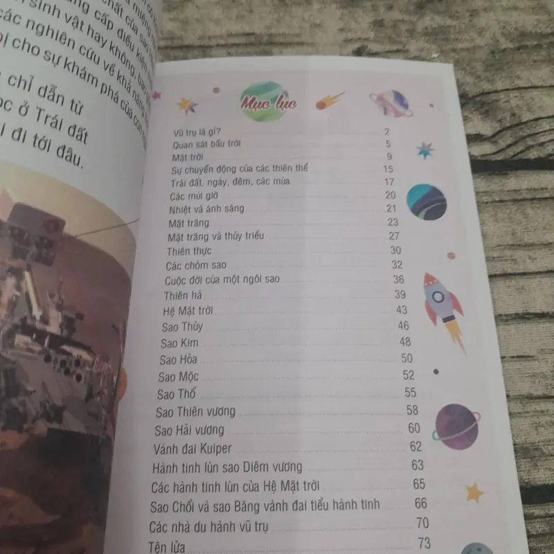 2 quyển sách màu về vũ trụ và các vì sao dành cho thiếu nhi 681941