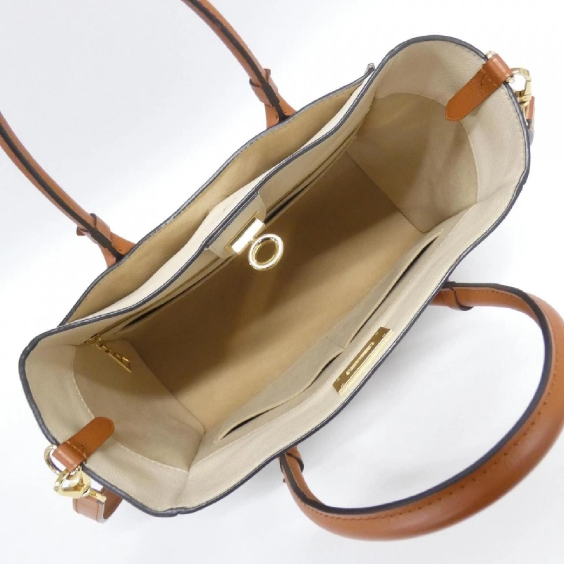 Túi Louis Vuitton On My Side MM M53825 614547