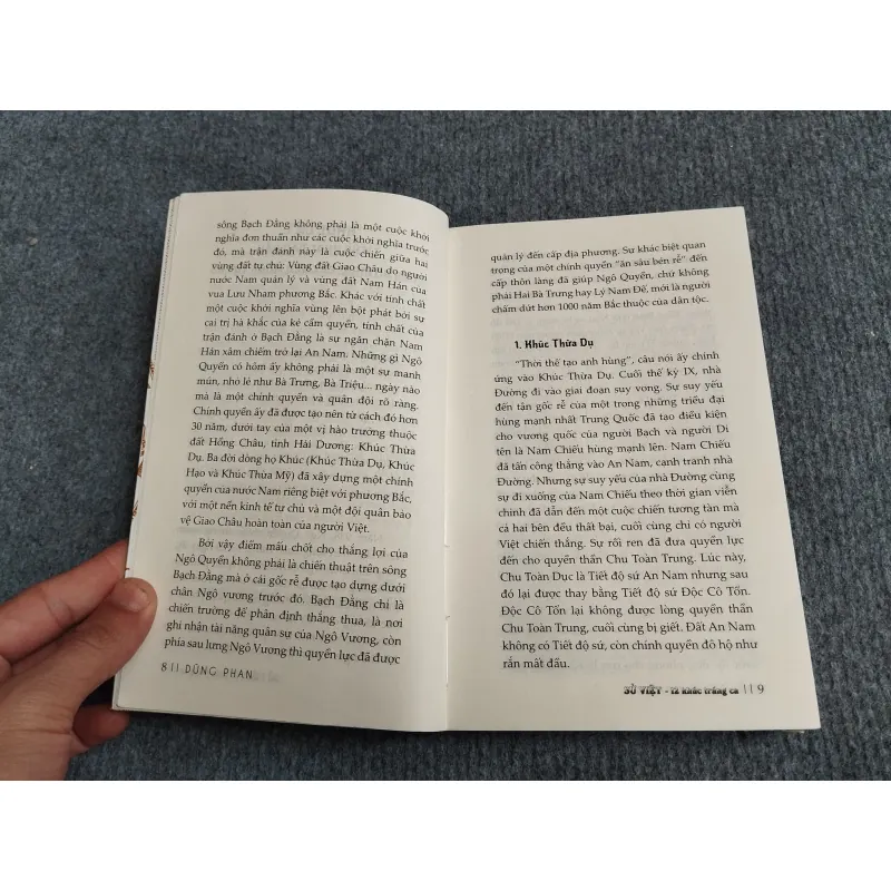 SỬ VIỆT 12 KHÚC TRÁNG CA 701881