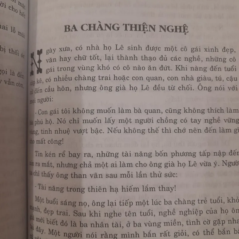 Chuyện cổ tích Việt Nam chọn lọc 3 quyển: Lạc Long Quân Âu Cơ. Chú Cuội. Thánh Gióng 575483