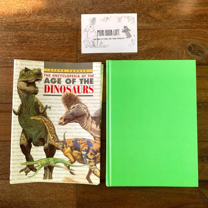 Sách ngoại văn The Encyclopedia of the Age of the Dinosaurs, Used, Bìa cứng  756491