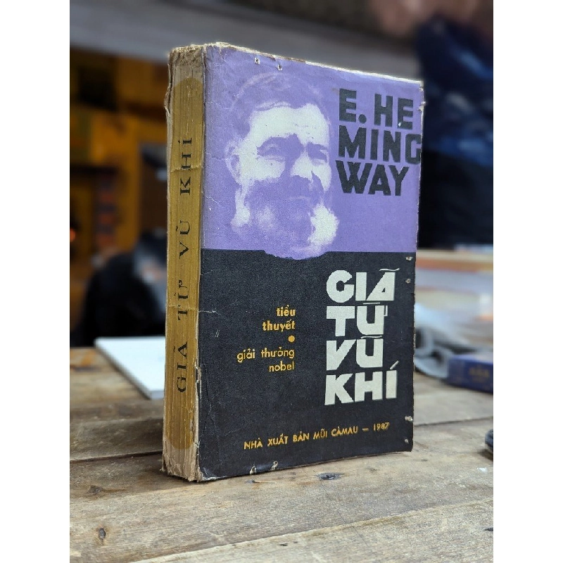 Giã từ vũ khí - E. He Mingway 202382