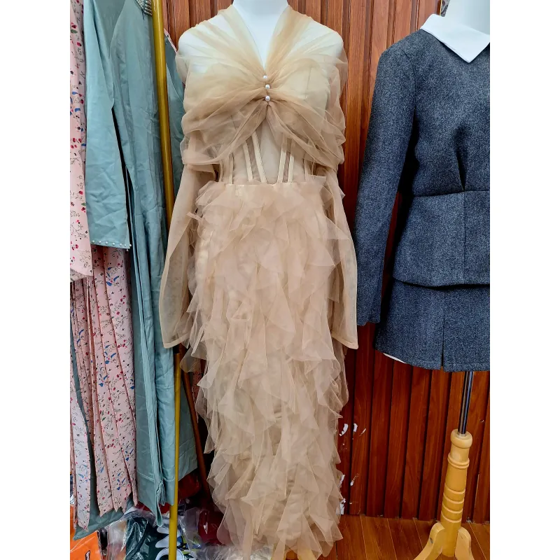 Váy ren màu vàng cam nhẹ 782617