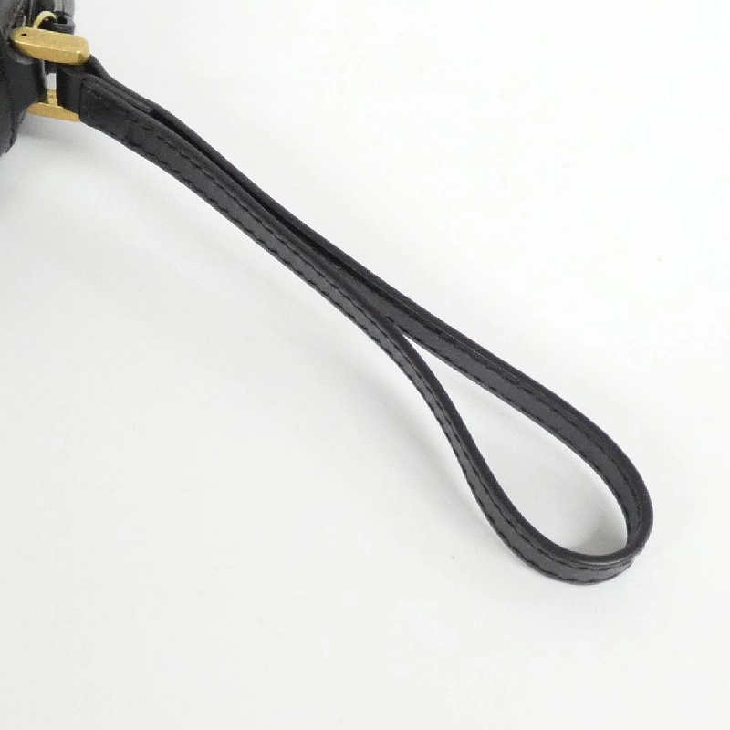 Túi GG MARMONT 575164 DTDCT của Gucci 617585