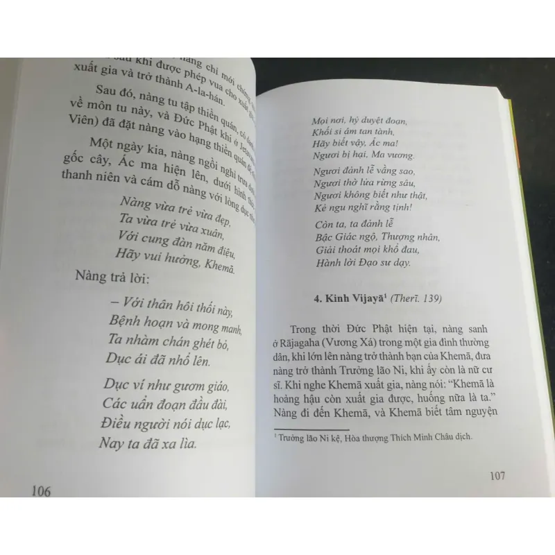 Sách Thánh nữ Tỳ-kheo-nị Khemà 694442