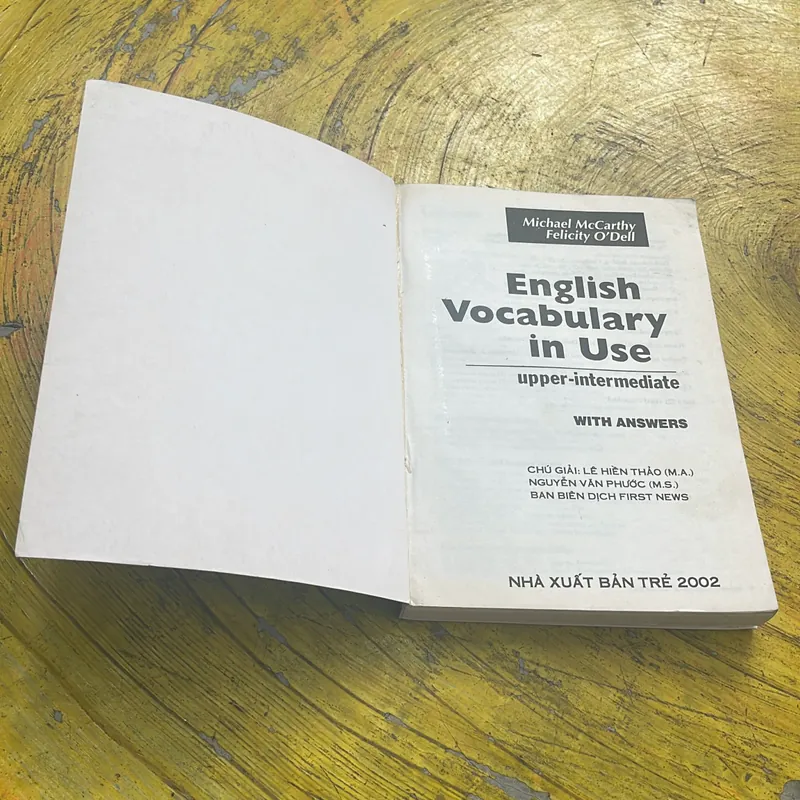 ENGLISH VOCABULARY IN USE- MICHAEL MCCARTHY & FELICITY O’DELL 697817