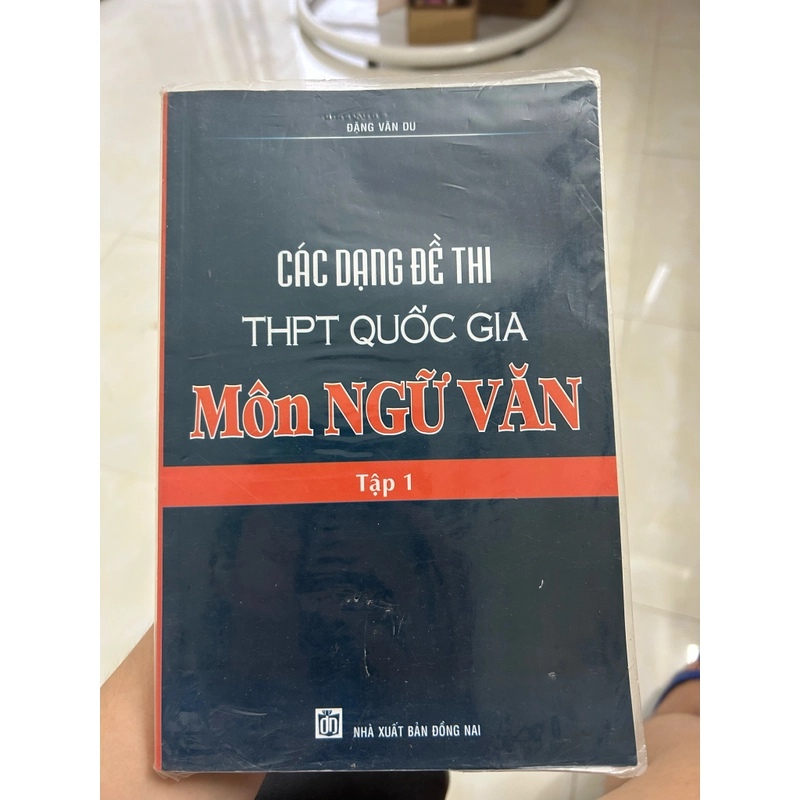 Combo sách các dạng đề thi thptqg môn ngữ văn 493636