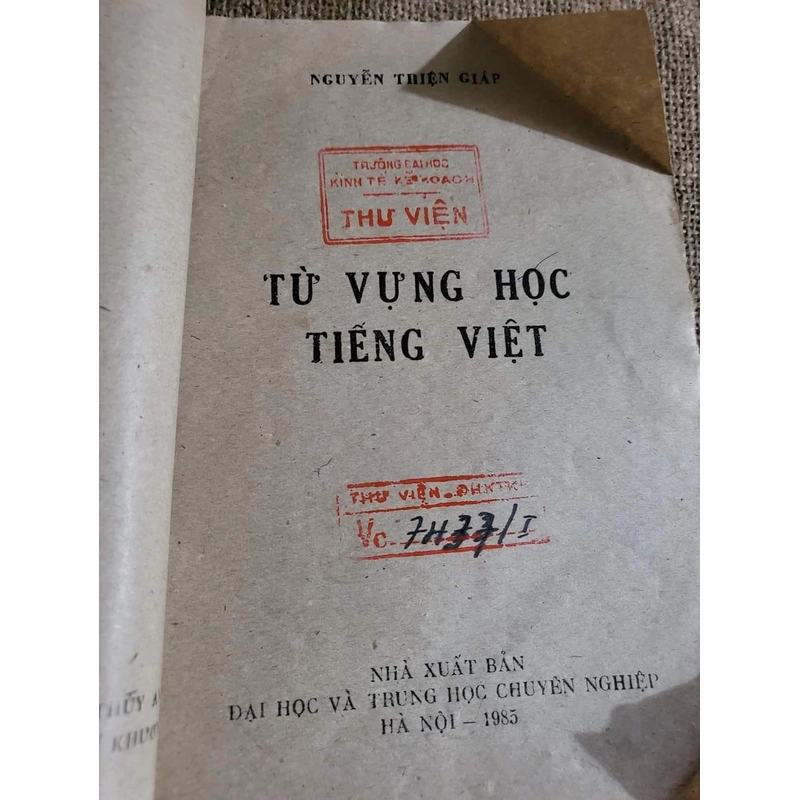 Từ vựng học tiếng Việt| 370 trang | xb 1985 
 309337