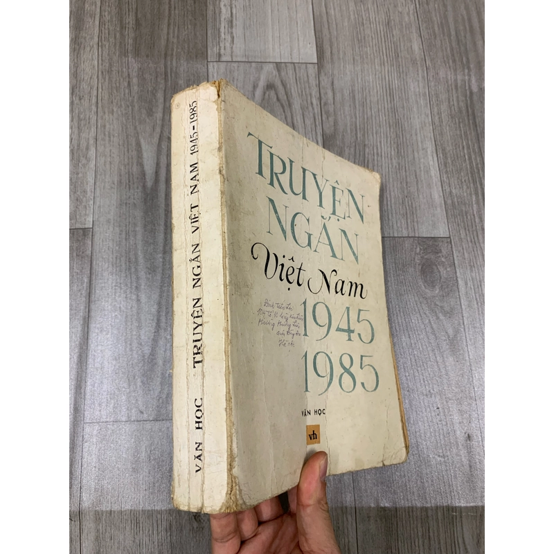 Truyện ngắn việt nam 1945 - 1985. 1b1 518485