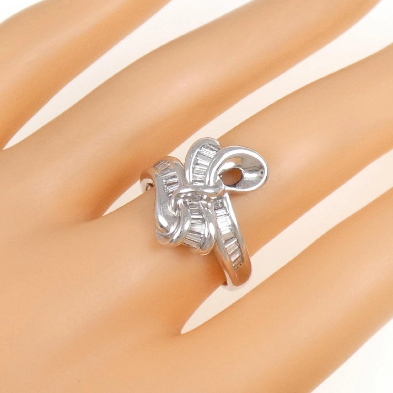 Nhẫn kim cương PT850 0.70CT 667063