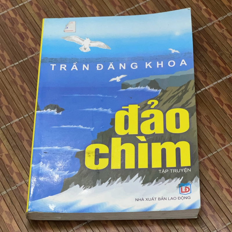 Đảo chìm - Trần Đăng Khoa 545746