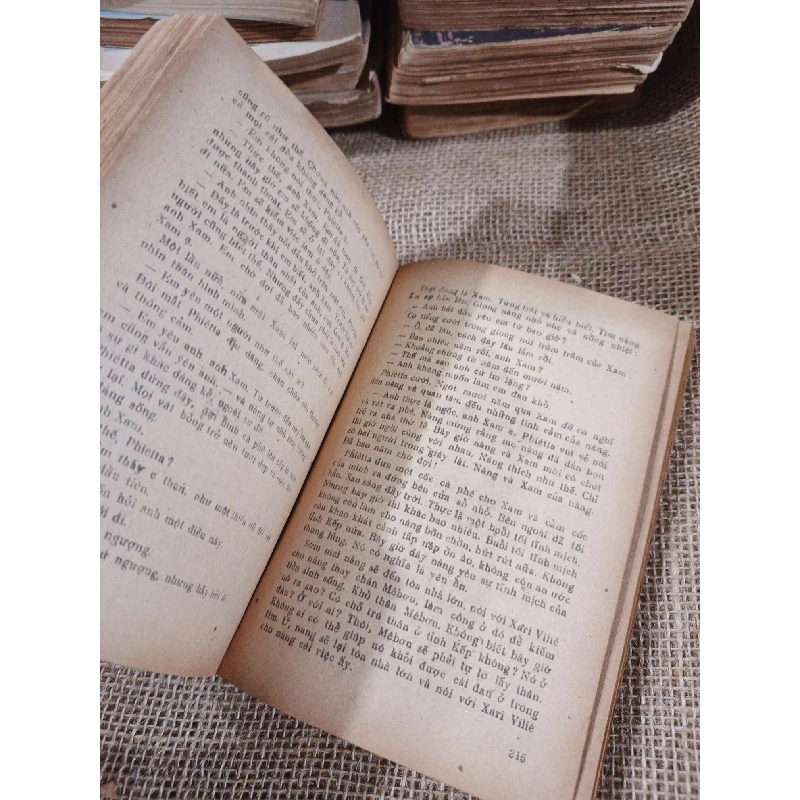 Con đường sấm sét - Peter Abraham 1985 mới 70% (Văn học nước ngoài) HLSC2404 1028453