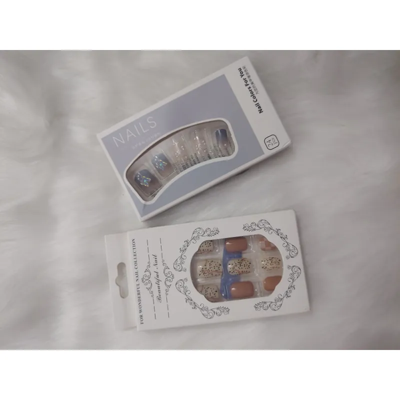 Thanh lý combo 2 hộp nail box mới 100% kèm keo và dũa 997079