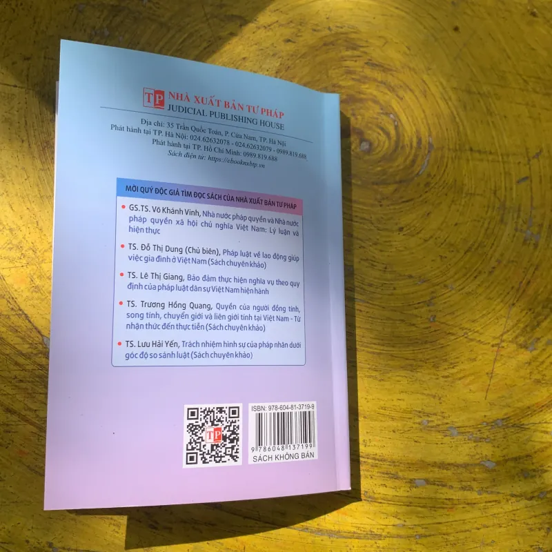 PHÁP LUẬT VIỆT NAM VỀ BÌNH ĐẲNG GIỚI- TS. HÀ THỊ HOA PHƯỢNG  780568